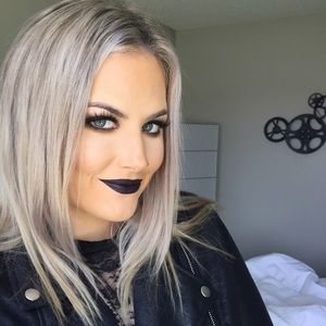 Meet your Posher, Meaghan